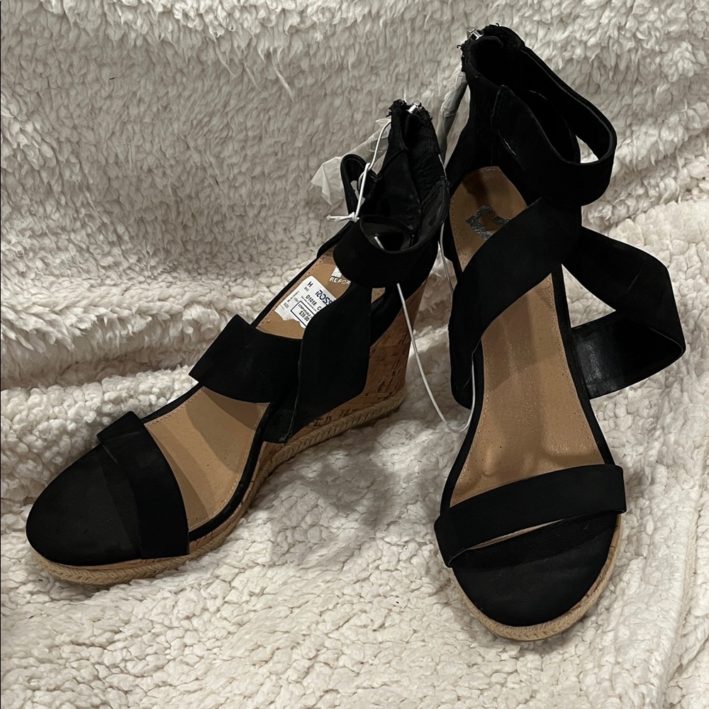 Report Black Strappy Wedge Sandals